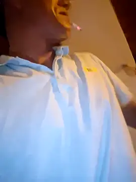 leoytessa 10 online show from 10/15/25, 10:04