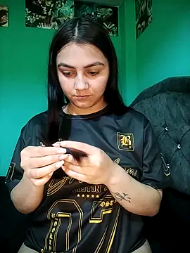 Snapshot of Nahiara_velez chatting on 05/06/26, 10:59 Nahiara velez online show from 05/06/26, 10:59