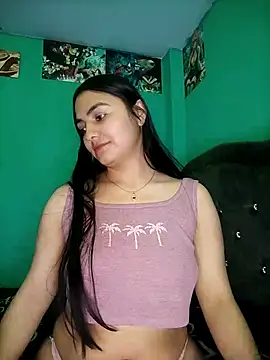 Snapshot of Nahiara_velez chatting on 05/17/26, 08:05 Nahiara velez online show from 05/17/26, 08:05