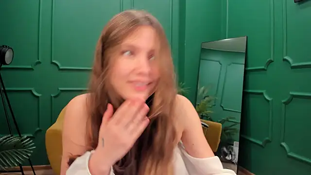 MaryannSoftt online show from 01/12/25, 03:36