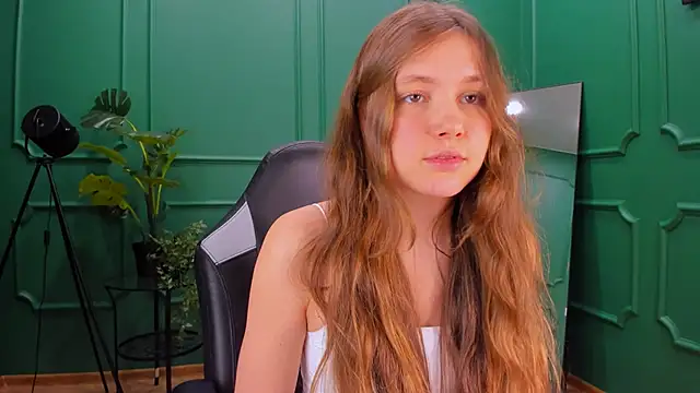 MaryannSoftt online show from 02/21/25, 06:48