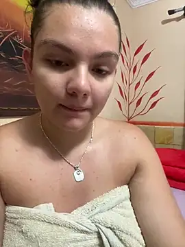 Snapshot of eva_y_marcelo chatting on 02/06/25, 09:43 eva y marcelo online show from 02/06/25, 09:43