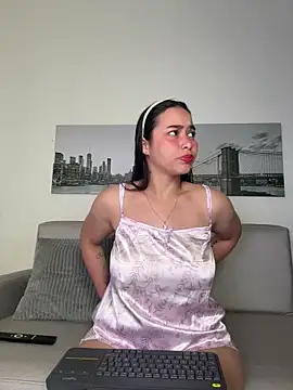 SophieRoyals online show from 04/25/26, 12:30