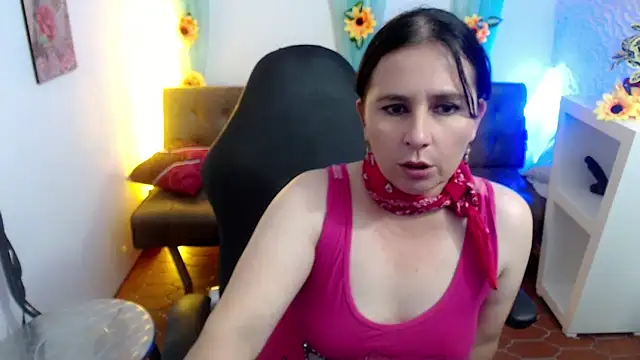 victoria jones online show from 02/20/25, 06:13