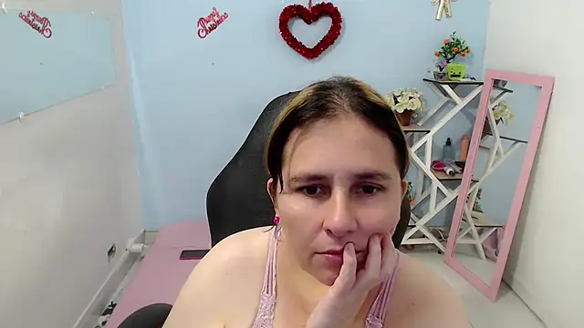 victoria jones online show from 03/12/26, 12:11