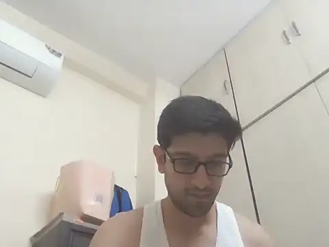 Snapshot of arjun_077 chatting on 03/19/26, 04:33 arjun 077 online show from 03/19/26, 04:33