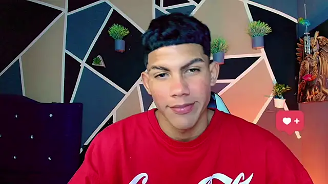 Snapshot of Damian_latinxxx chatting on 02/22/25, 03:23 Damian latinxxx online show from 02/22/25, 03:23