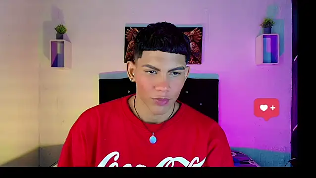 Snapshot of Damian_latinxxx chatting on 03/07/25, 02:57 Damian latinxxx online show from 03/07/25, 02:57