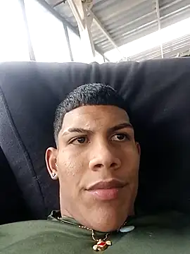 Snapshot of Damian_latinxxx chatting on 03/12/25, 12:15 Damian latinxxx online show from 03/12/25, 12:15