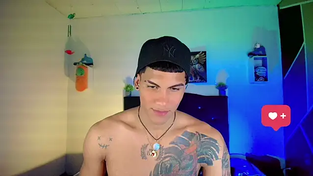 Snapshot of Damian_latinxxx chatting on 03/15/25, 09:19 Damian latinxxx online show from 03/15/25, 09:19