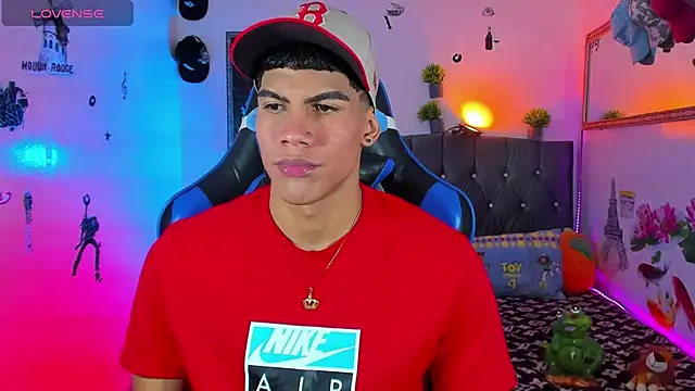 Snapshot of Damian_latinxxx chatting on 09/25/25, 03:10 Damian latinxxx online show from 09/25/25, 03:10