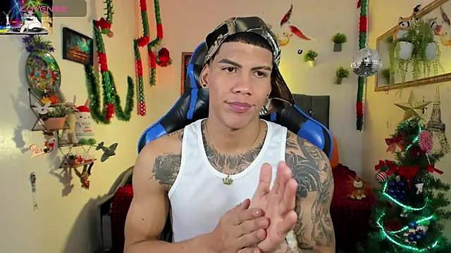 Damian latinxxx online show from 12/22/25, 03:14