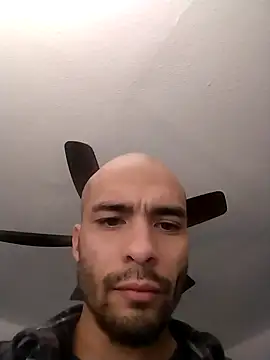 Snapshot of JohnnyDeep187 chatting on 12/26/24, 03:31 JohnnyDeep187 online show from 12/26/24, 03:31