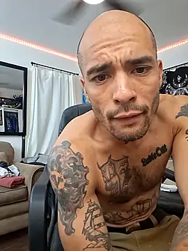 Snapshot of JohnnyDeep187 chatting on 10/09/25, 06:44 JohnnyDeep187 online show from 10/09/25, 06:44