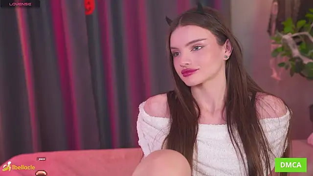 Bellacle online show from 10/26/25, 08:42