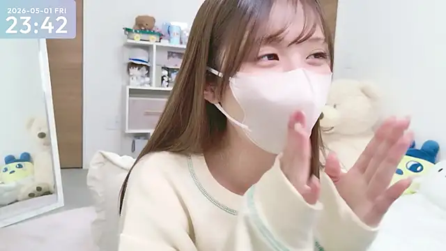 Snapshot of -SHINON- chatting on 05/01/26, 02:43 -SHINON- online show from 05/01/26, 02:43