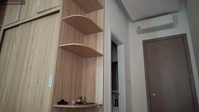 sweety vikky online show from 02/18/26, 12:17