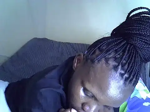 Sweet serah online show from 10/07/25, 06:16