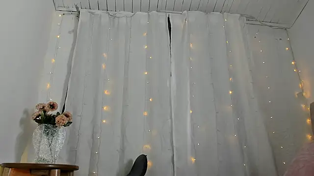 Zara dulce online show from 03/19/25, 12:12