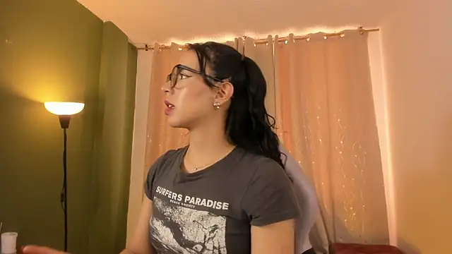 Zara dulce online show from 03/17/26, 02:53