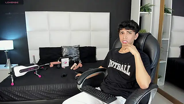 Santy carrington online show from 12/05/24, 08:22