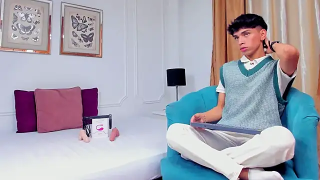 Santy carrington online show from 12/26/24, 06:22