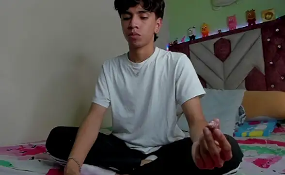 Santy carrington online show from 11/29/25, 03:20