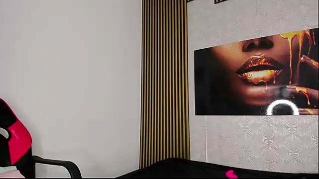 Snapshot of that_temptation chatting on 12/04/24, 06:39 that temptation online show from 12/04/24, 06:39