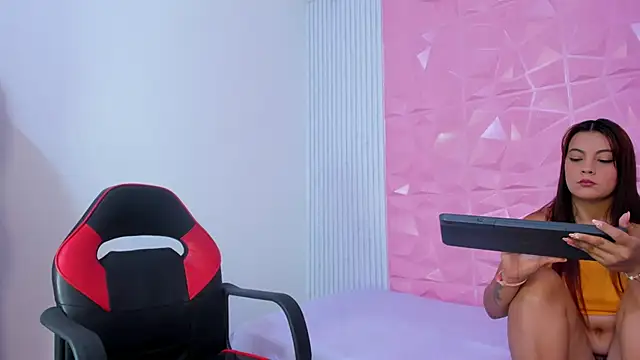 Snapshot of that_temptation chatting on 03/15/25, 12:45 that temptation online show from 03/15/25, 12:45