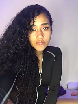 Snapshot of jaderossxx chatting on 12/20/24, 12:08 jaderossxx online show from 12/20/24, 12:08