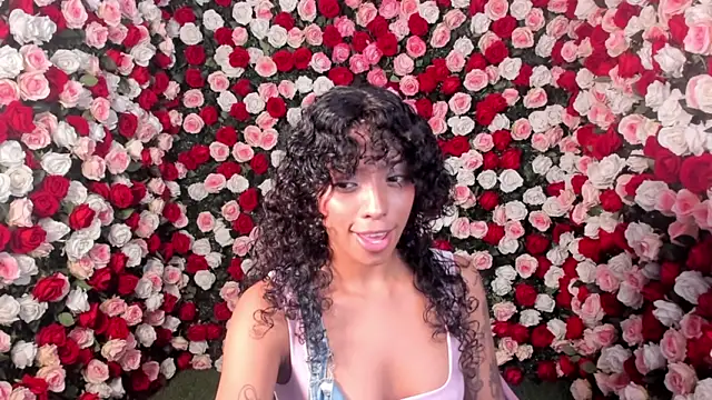 Ariella Ruiz online show from 01/30/25, 12:37