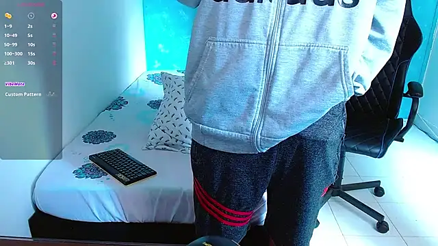 bray hotboy777 online show from 12/07/24, 02:24