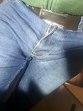 Snapshot of franko1987 chatting on 02/07/25, 05:10 franko1987 online show from 02/07/25, 05:10