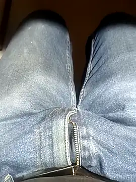 Snapshot of franko1987 chatting on 03/07/25, 02:34 franko1987 online show from 03/07/25, 02:34