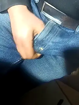 Snapshot of franko1987 chatting on 03/22/25, 04:45 franko1987 online show from 03/22/25, 04:45