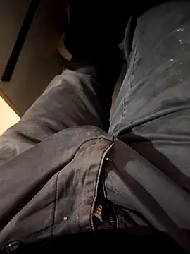 Snapshot of franko1987 chatting on 11/15/25, 06:11 franko1987 online show from 11/15/25, 06:11