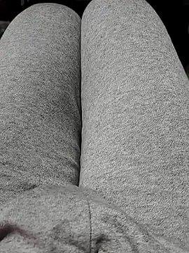 Snapshot of franko1987 chatting on 02/08/26, 04:49 franko1987 online show from 02/08/26, 04:49