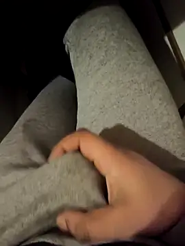 Snapshot of franko1987 chatting on 02/15/26, 08:13 franko1987 online show from 02/15/26, 08:13