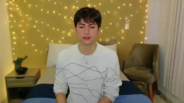 Snapshot of Matt_Cloy chatting on 12/17/24, 01:29 Matt Cloy online show from 12/17/24, 01:29