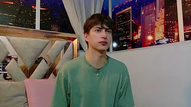 Snapshot of Matt_Cloy chatting on 01/15/25, 02:49 Matt Cloy online show from 01/15/25, 02:49