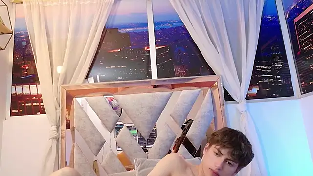 Snapshot of Matt_Cloy chatting on 01/15/25, 08:51 Matt Cloy online show from 01/15/25, 08:51