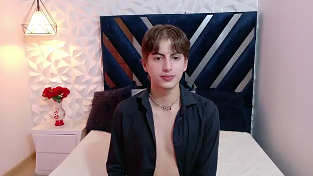 Snapshot of Matt_Cloy chatting on 02/03/25, 07:10 Matt Cloy online show from 02/03/25, 07:10