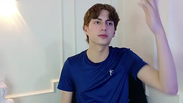 Snapshot of Matt_Cloy chatting on 02/13/25, 11:37 Matt Cloy online show from 02/13/25, 11:37