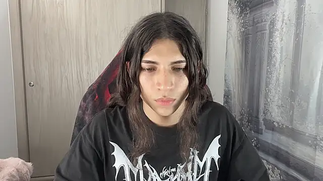 Snapshot of gabriel__manson chatting on 02/22/26, 01:07 gabriel manson online show from 02/22/26, 01:07