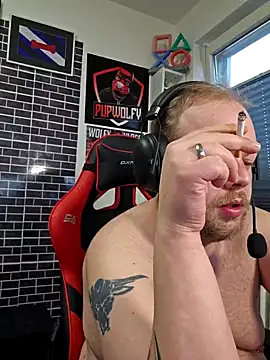 PupW0lfy online show from 01/21/25, 03:54