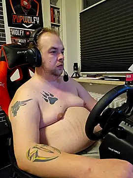 PupW0lfy online show from 02/02/25, 06:10