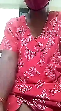 Snapshot of Tamil--Rani chatting on 01/10/25, 09:13 Tamil--Rani online show from 01/10/25, 09:13