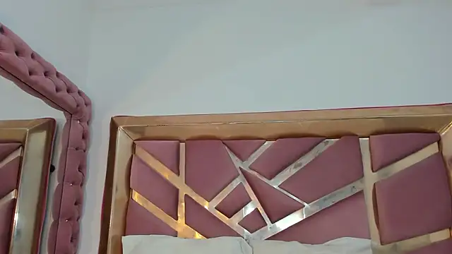 Britanymooree online show from 04/23/26, 07:38