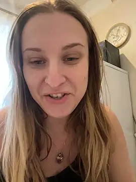 Snapshot of OlgaBuzzz chatting on 12/27/24, 05:52 OlgaBuzzz online show from 12/27/24, 05:52