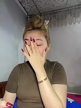 Odette68 online show from 04/25/26, 12:46